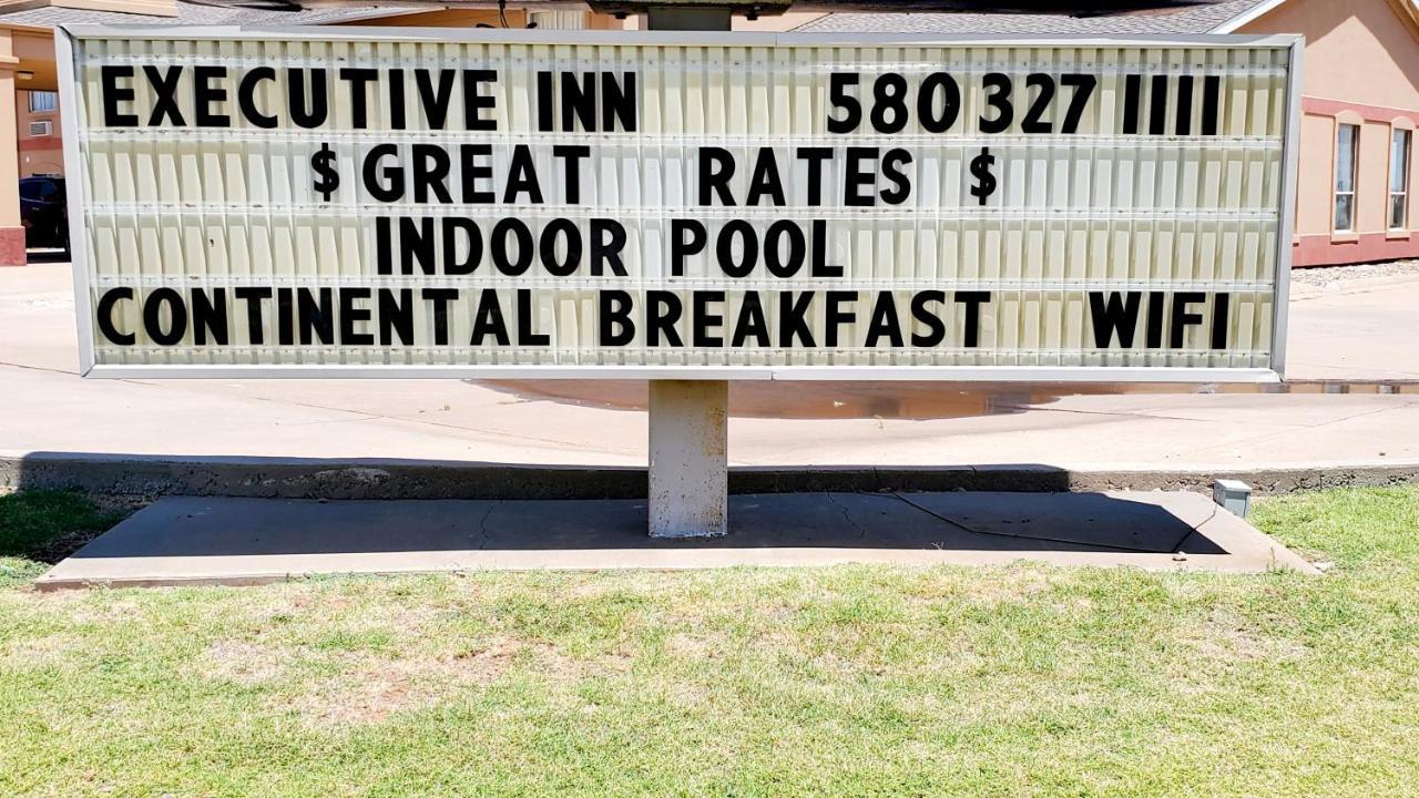 Executive Inn Alva 外观 照片