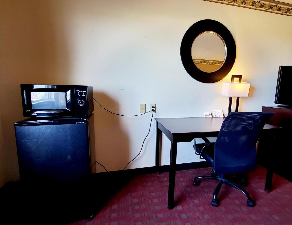 Executive Inn Alva 外观 照片