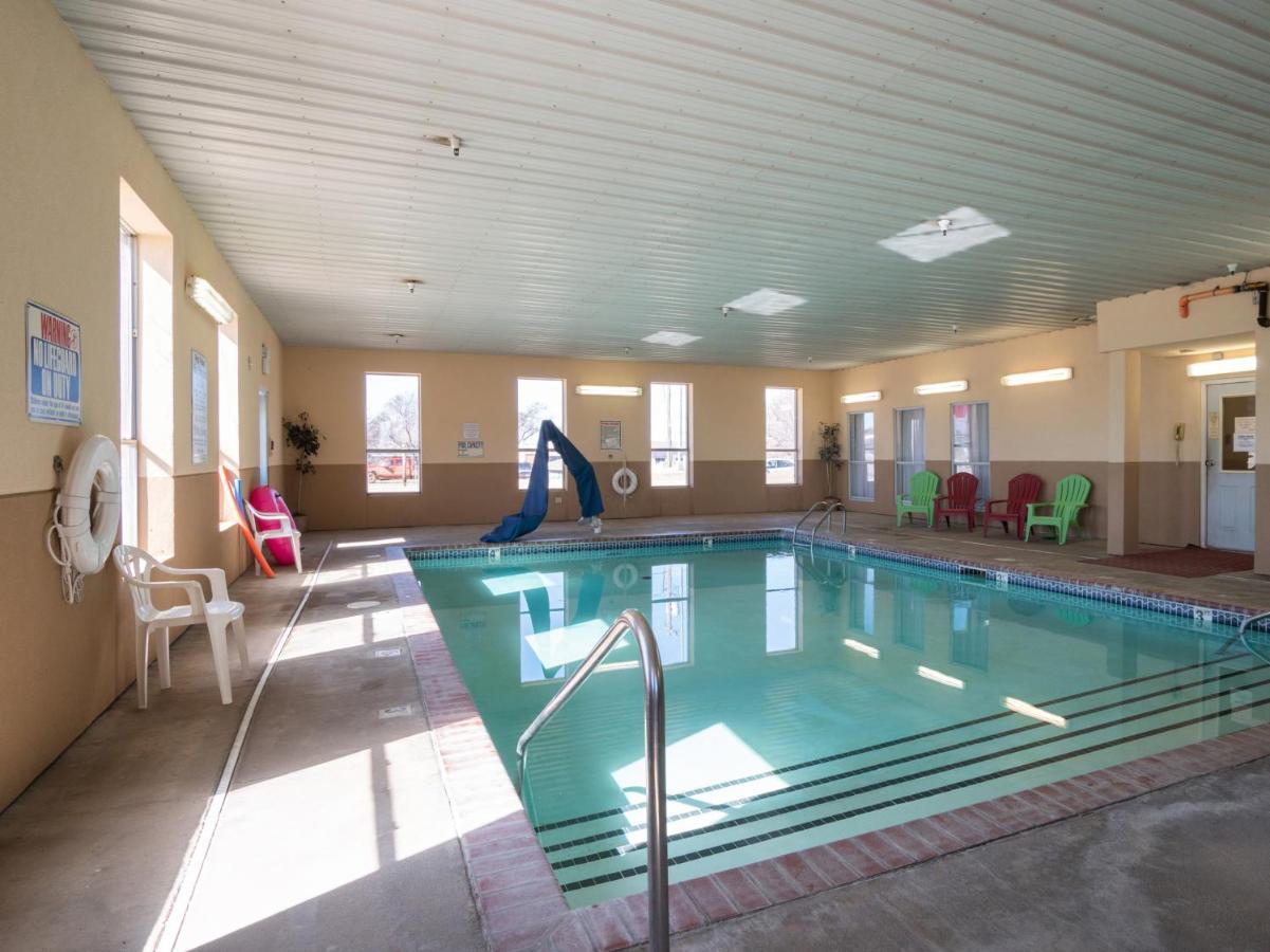 Executive Inn Alva 外观 照片