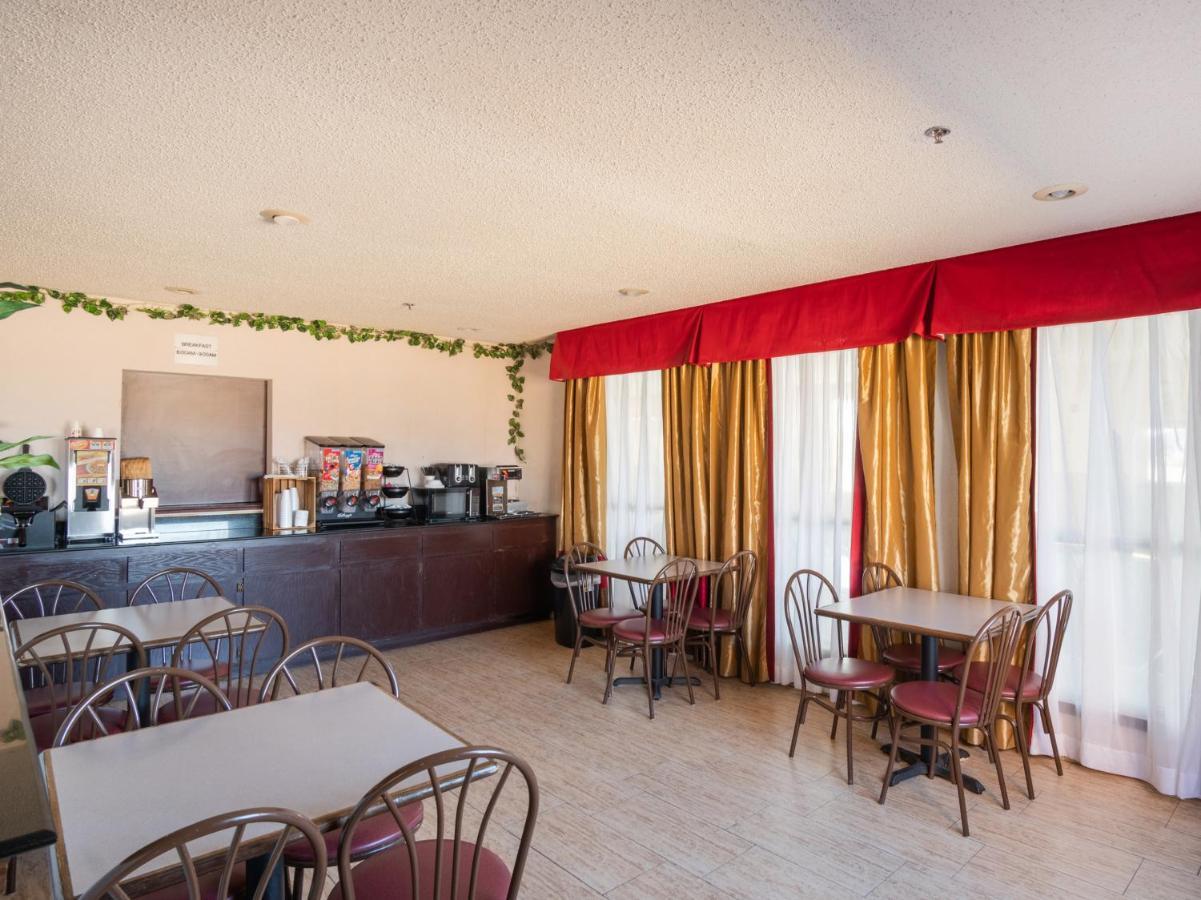 Executive Inn Alva 外观 照片