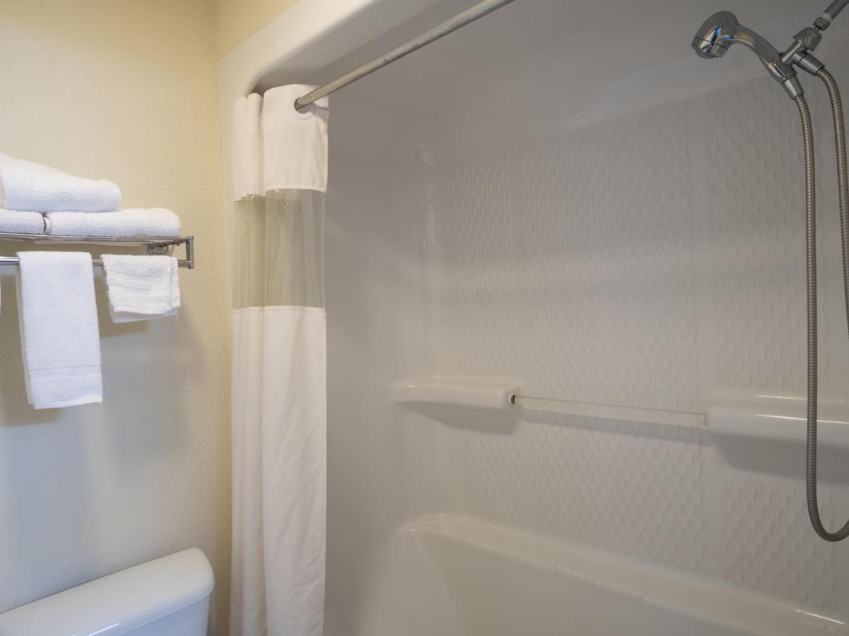 Executive Inn Alva 外观 照片