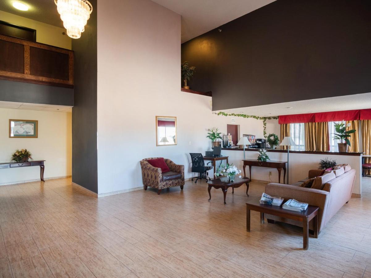 Executive Inn Alva 外观 照片
